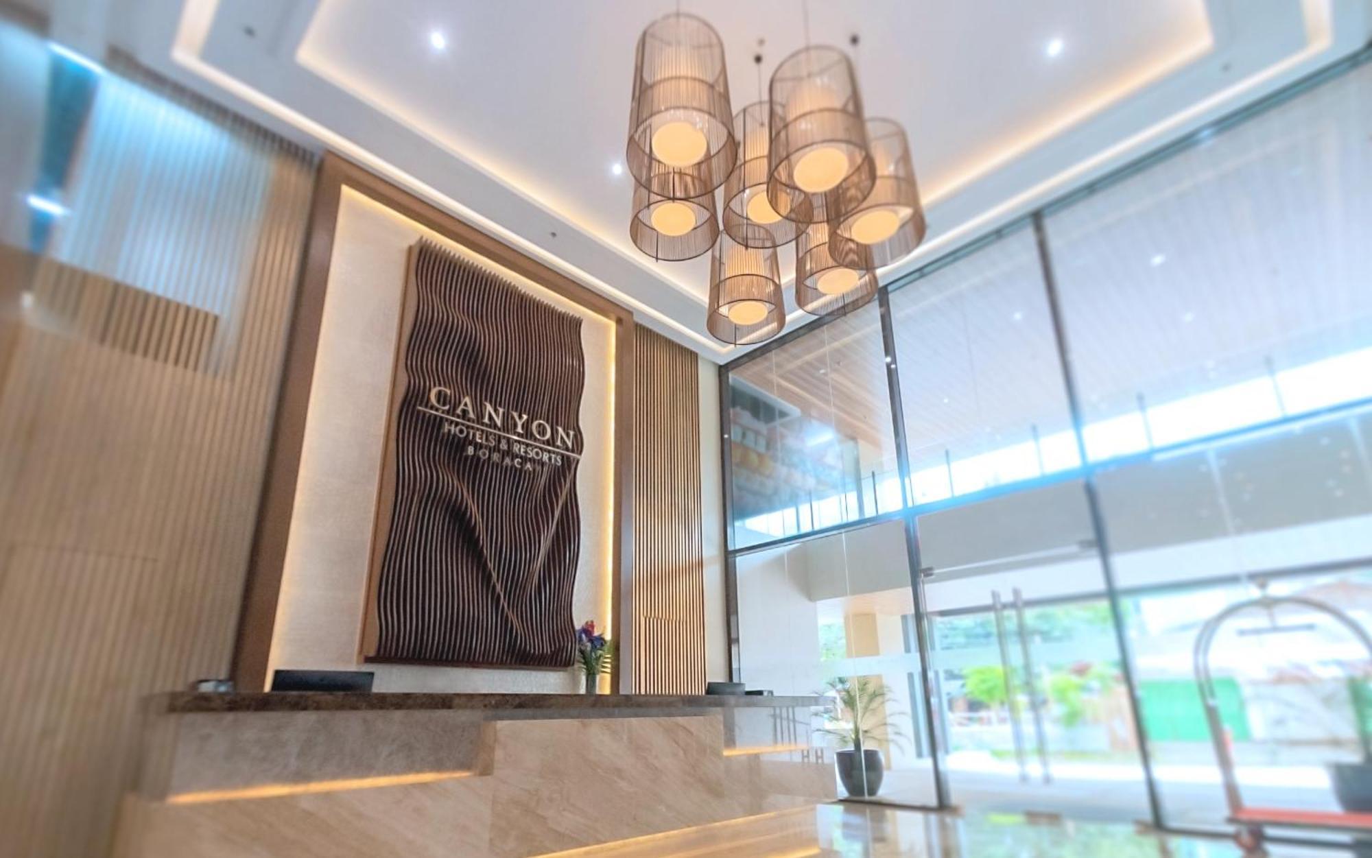 Canyon & Boracay Balabag (Boracay)